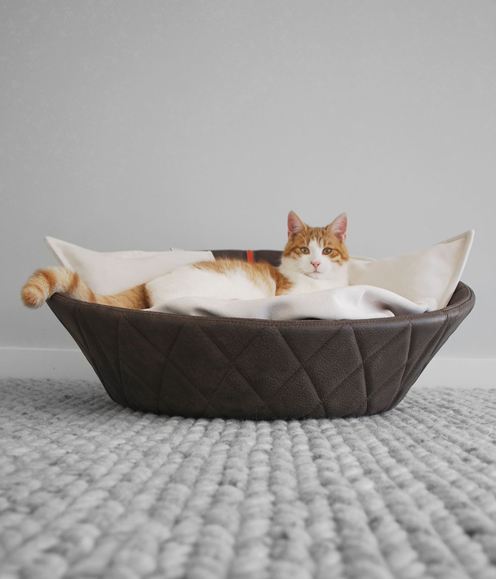 Hochwertiger Leder Katzenkorb Chester
